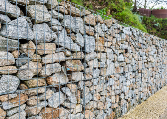 1m-5m 폭 Gabion 소음 장벽 Gabion 바구니 PVC 입히는 철사