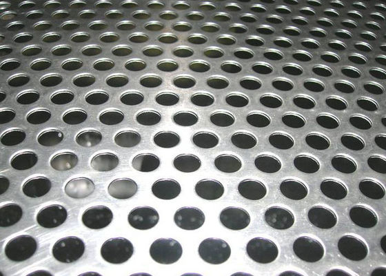 0.8mm 구멍 밸런াইজ 된 둥근 구멍 뚫린 금속 장판 건물 외관